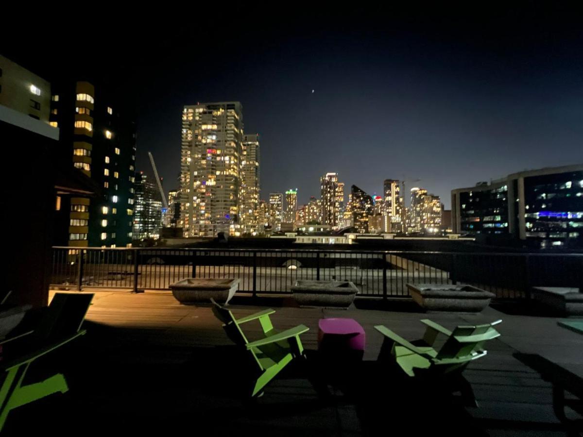 Cozy Downtown Condo Retreat With Space Needle View سياتل المظهر الخارجي الصورة